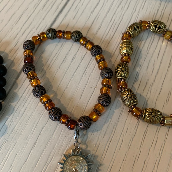 Handmade bracelets with elastic - Picture 5 of 5